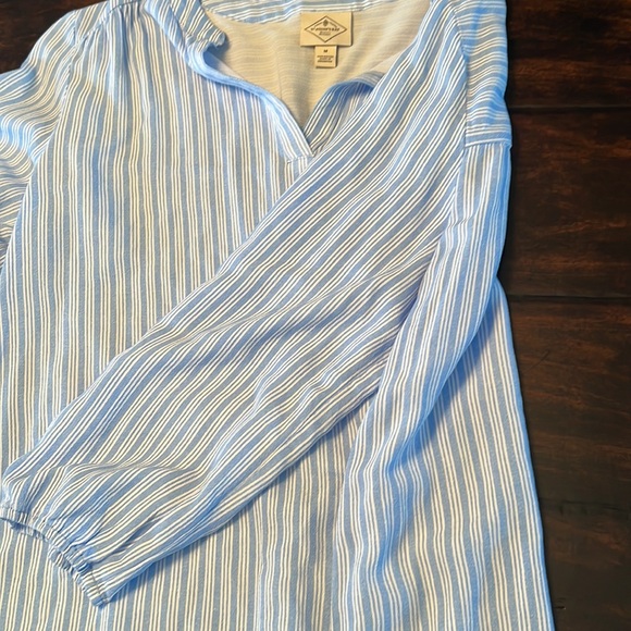 Top - Picture 3 of 3